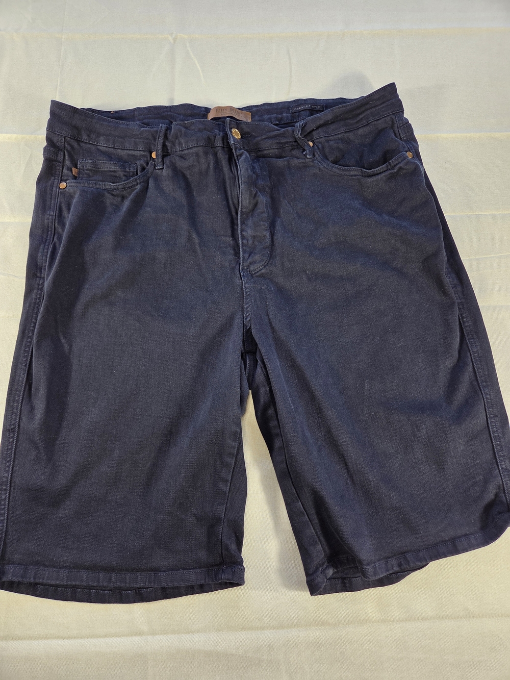 Judy Blue Premier Straight Denim Shorts Women's 4XL Dark Wash Stretch